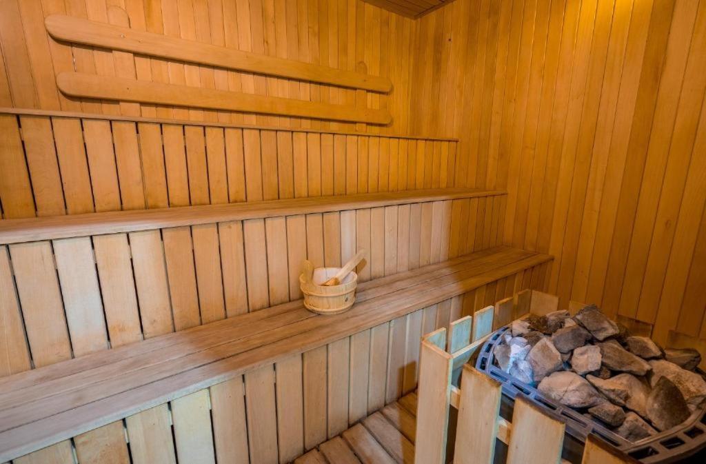 Atrium Mountain View Apartment, New グダウリ エクステリア 写真