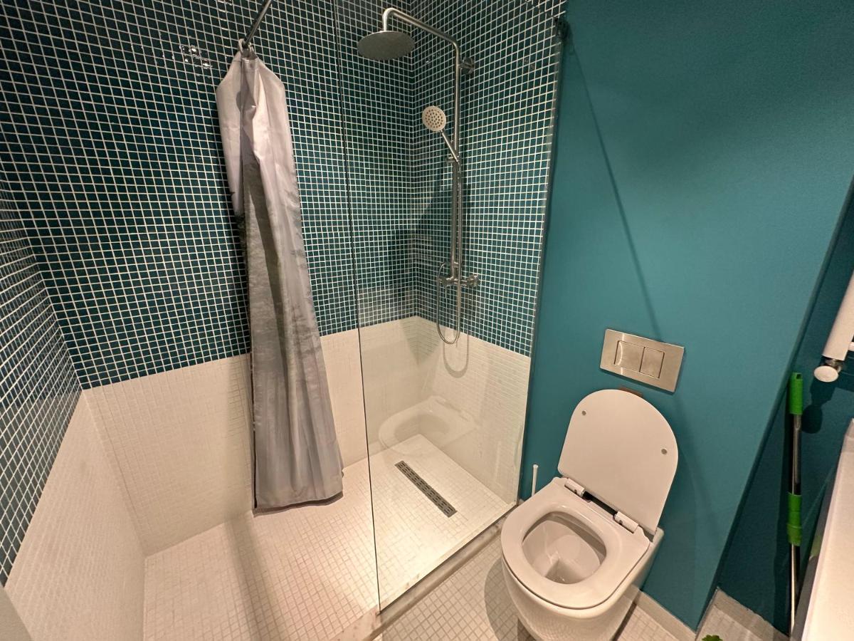 Atrium Mountain View Apartment, New グダウリ エクステリア 写真